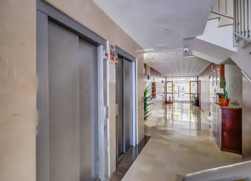 Resale - Apartment - Top Floor Apartment - Fuengirola - Fuengirola Centro