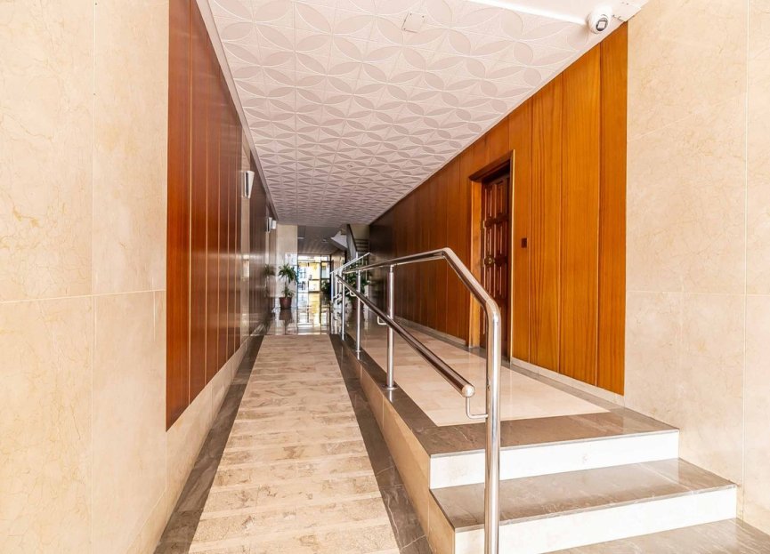 Resale - Apartment - Top Floor Apartment - Fuengirola - Fuengirola Centro