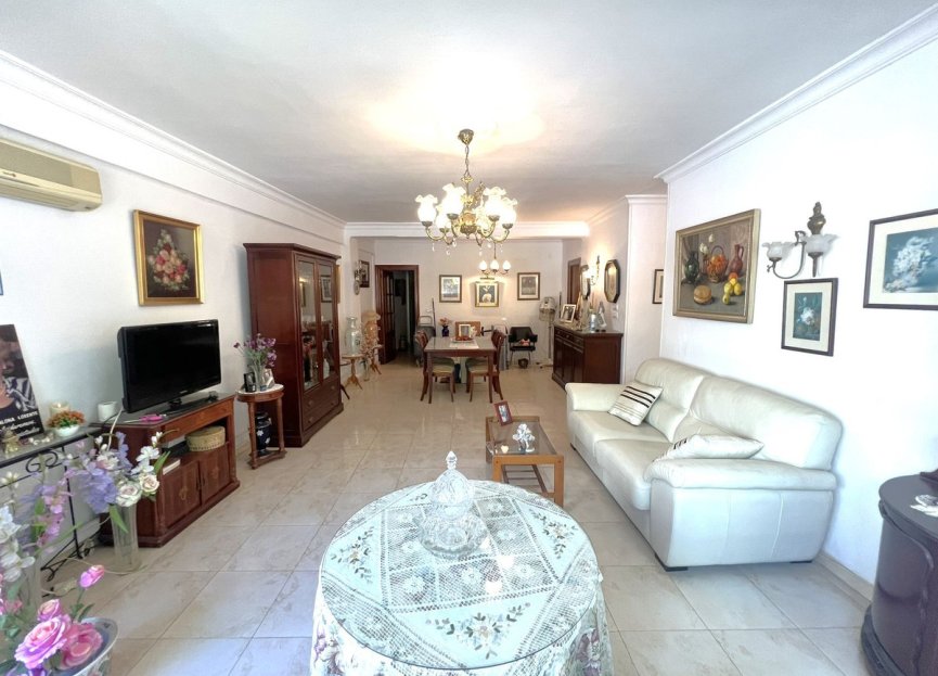 Resale - Apartment - Middle Floor Apartment - Fuengirola - Fuengirola Centro