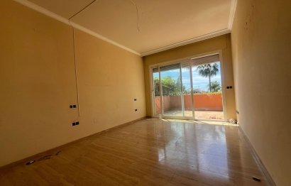 Resale - Apartment - Penthouse - Marbella - Puerto Banús