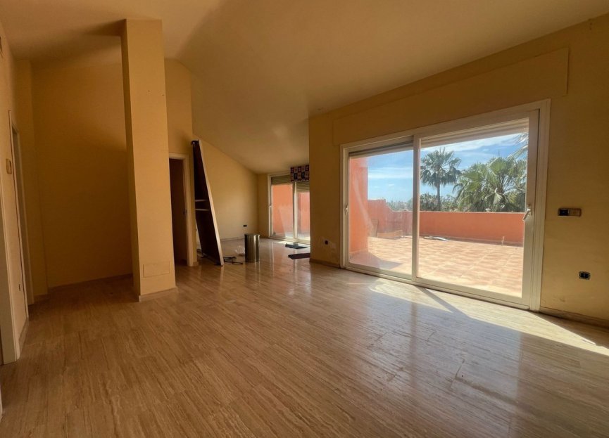 Resale - Apartment - Penthouse - Marbella - Puerto Banús