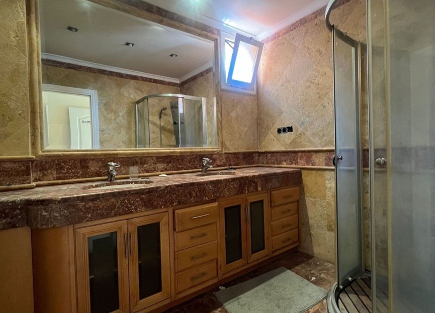 Resale - Apartment - Penthouse - Marbella - Puerto Banús