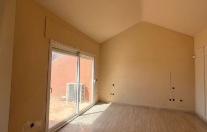 Resale - Apartment - Penthouse - Marbella - Puerto Banús