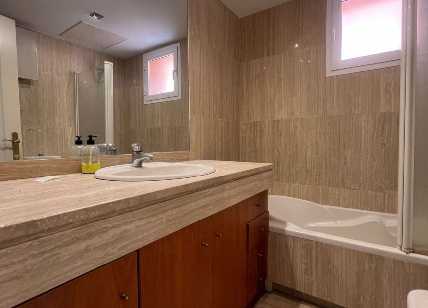 Resale - Apartment - Penthouse - Marbella - Puerto Banús