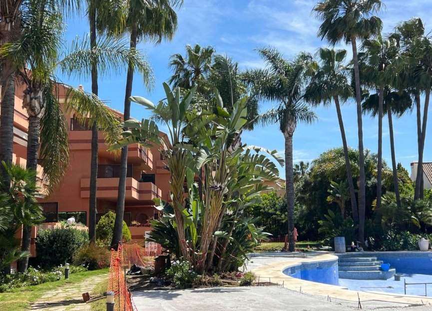 Resale - Apartment - Penthouse - Marbella - Puerto Banús