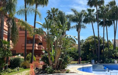 Resale - Apartment - Penthouse - Marbella - Puerto Banús
