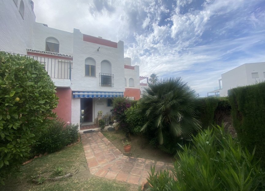 Resale - House - Townhouse - Estepona - Bel Air