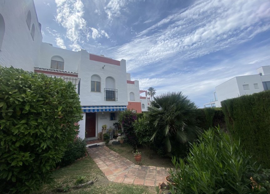 Resale - House - Townhouse - Estepona - Bel Air