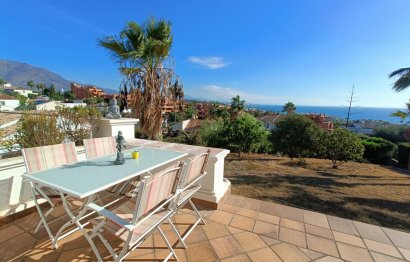 Resale - House - Detached Villa - Estepona - Estepona Centro