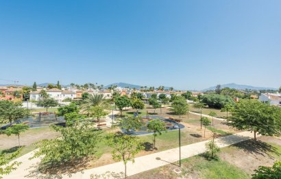 Resale - Apartment - Penthouse - Estepona - Bel Air