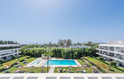 Resale - Apartment - Penthouse - Estepona - Bel Air