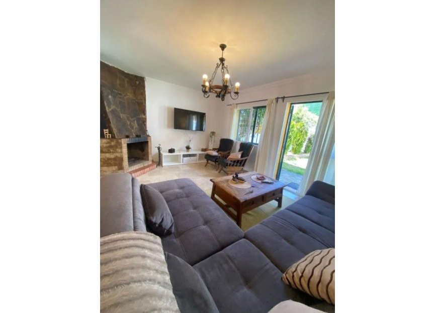 Resale - House - Semi-Detached House - Marbella - Marbella Centro