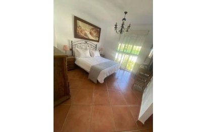 Resale - House - Semi-Detached House - Marbella - Marbella Centro