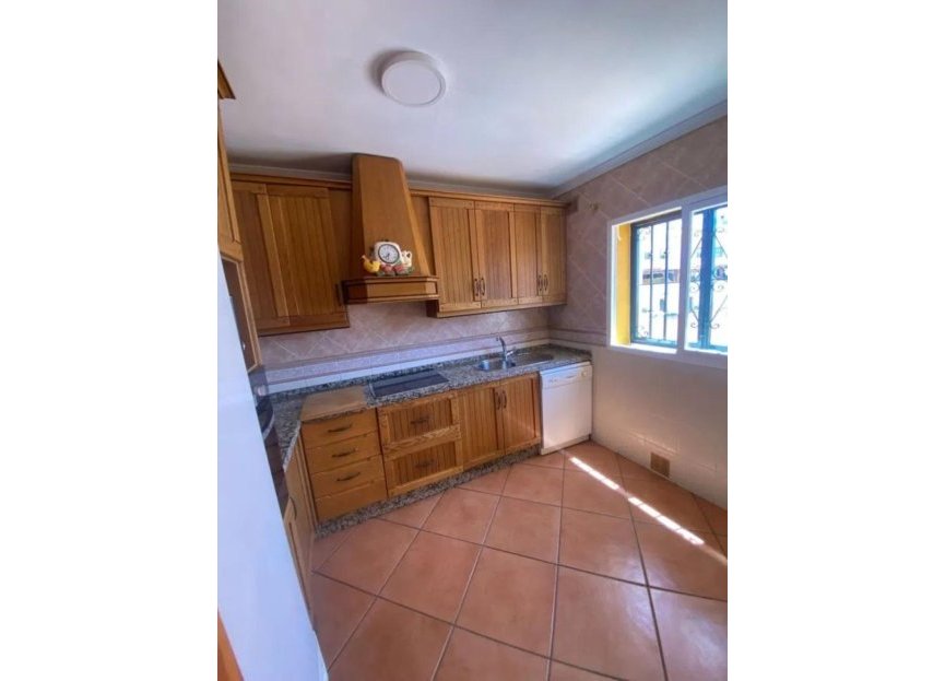 Resale - House - Semi-Detached House - Marbella - Marbella Centro