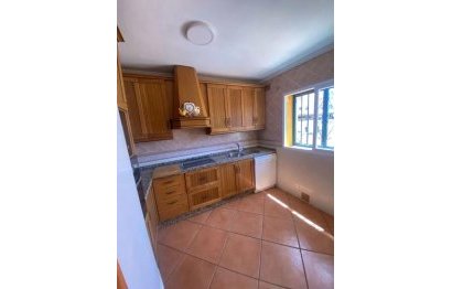 Resale - House - Semi-Detached House - Marbella - Marbella Centro