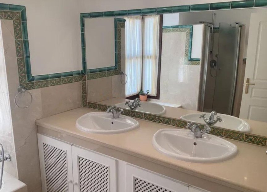 Resale - House - Townhouse - Benahavís - Benahavís Centro