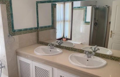 Resale - House - Townhouse - Benahavís - Benahavís Centro