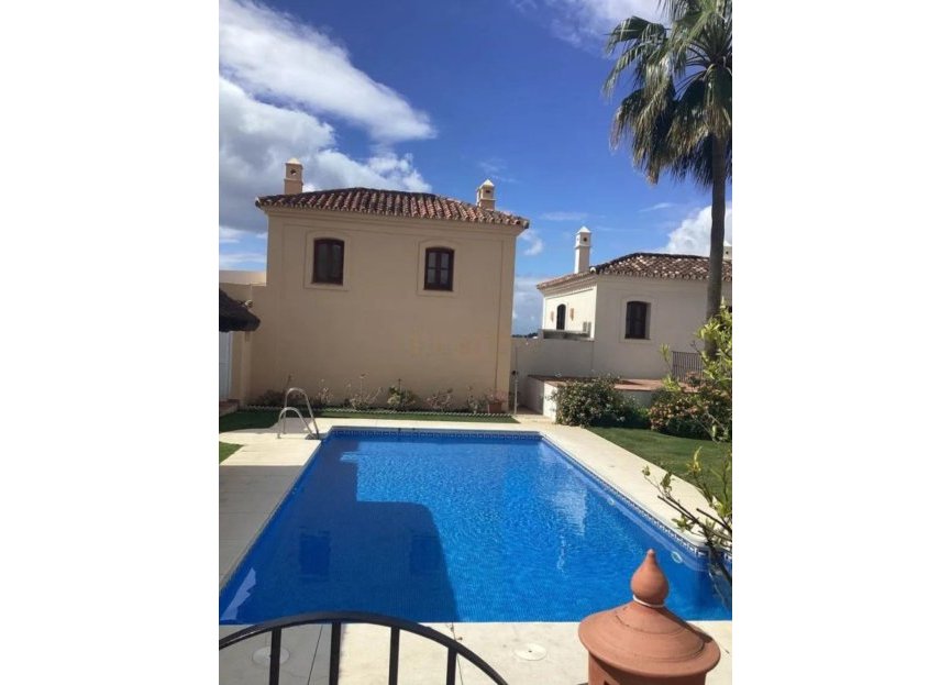 Resale - House - Townhouse - Benahavís - Benahavís Centro