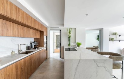 Resale - House - Detached Villa - Marbella - Nueva Andalucia