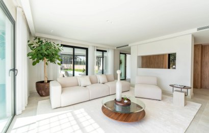 Resale - House - Detached Villa - Marbella - Nueva Andalucia