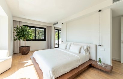 Resale - House - Detached Villa - Marbella - Nueva Andalucia