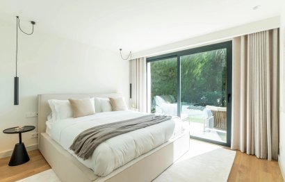 Resale - House - Detached Villa - Marbella - Nueva Andalucia