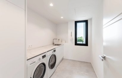 Resale - House - Detached Villa - Marbella - Nueva Andalucia