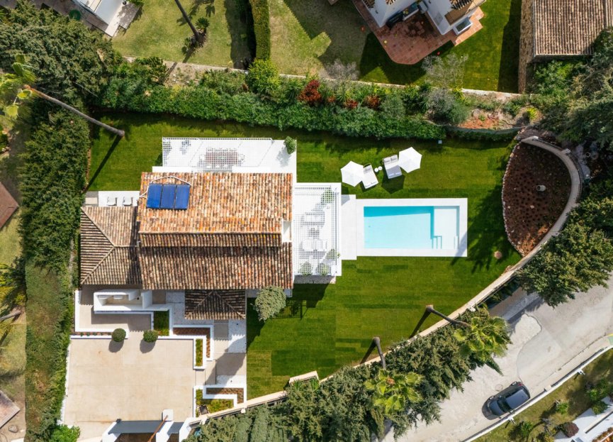 Resale - House - Detached Villa - Marbella - Nueva Andalucia