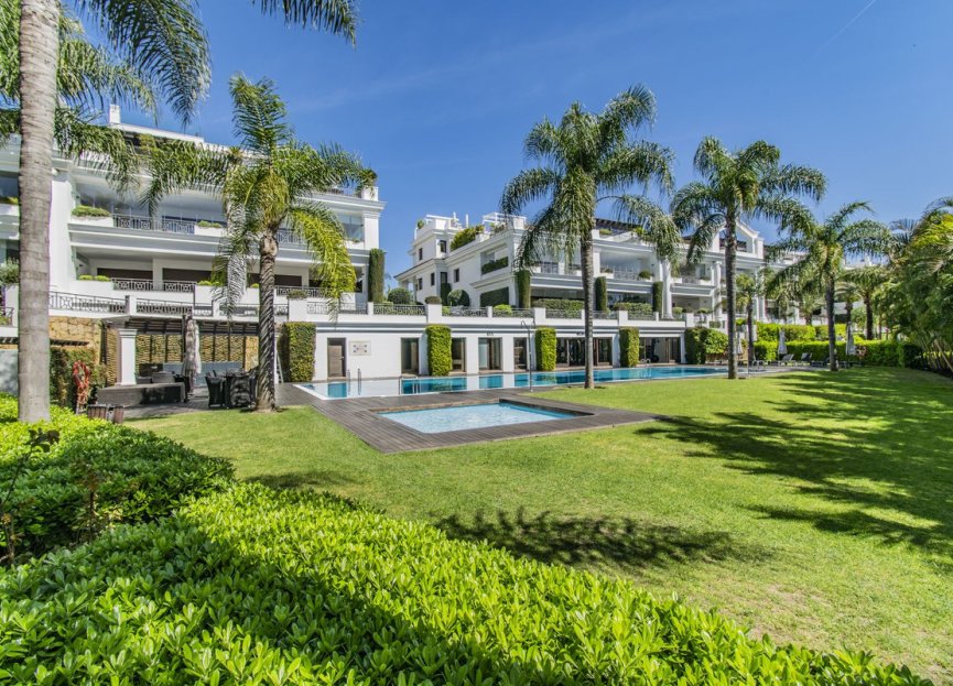 Resale - Apartment - Penthouse - Estepona - Estepona Centro