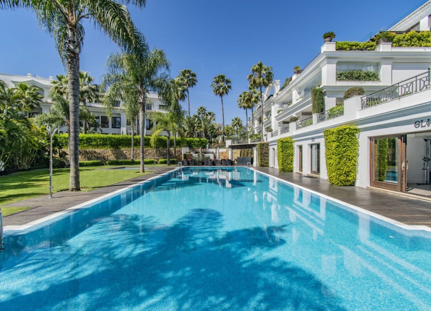 Resale - Apartment - Penthouse - Estepona - Estepona Centro