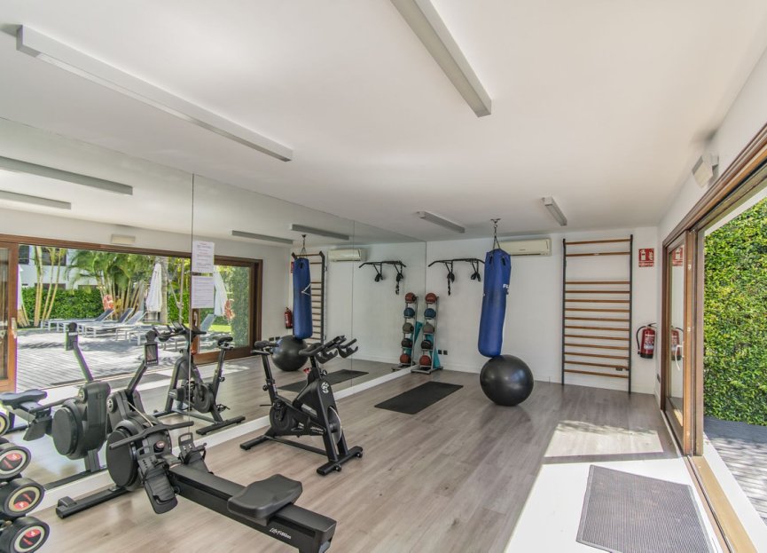 Resale - Apartment - Penthouse - Estepona - Estepona Centro