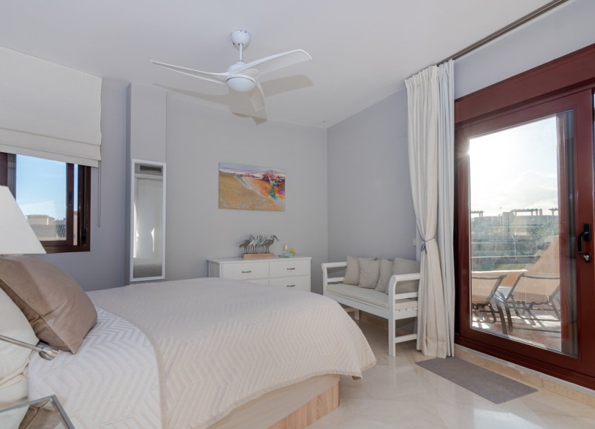 Resale - Apartment - Penthouse - Estepona - Costalita