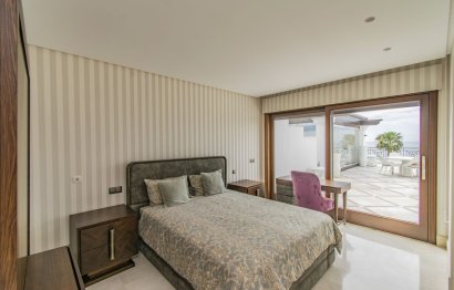 Resale - Apartment - Penthouse - Estepona - Estepona Centro