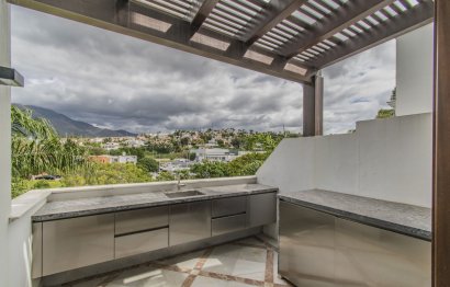 Resale - Apartment - Penthouse - Estepona - Estepona Centro