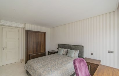 Resale - Apartment - Penthouse - Estepona - Estepona Centro