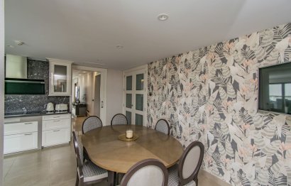 Resale - Apartment - Penthouse - Estepona - Estepona Centro