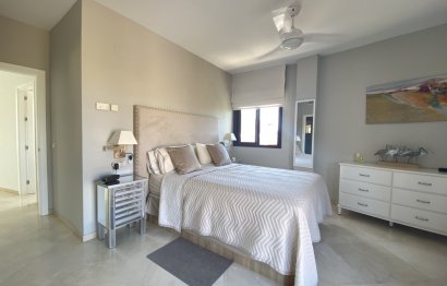 Resale - Apartment - Penthouse - Estepona - Costalita