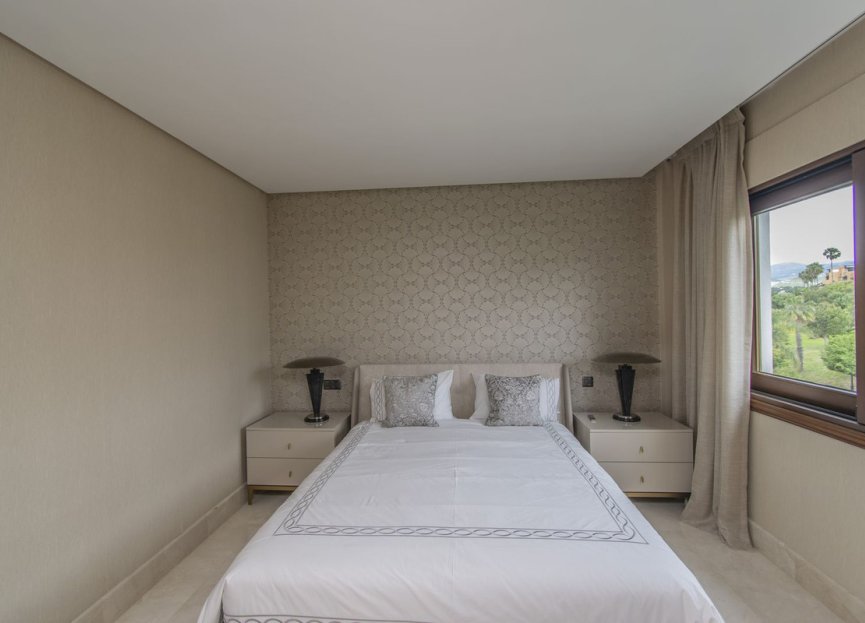 Resale - Apartment - Penthouse - Estepona - Estepona Centro