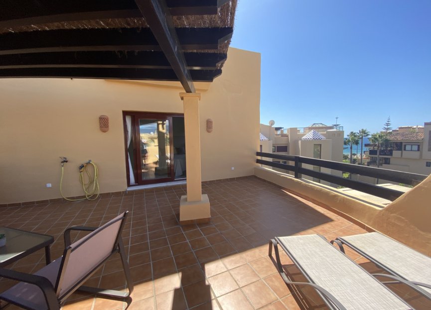 Resale - Apartment - Penthouse - Estepona - Costalita