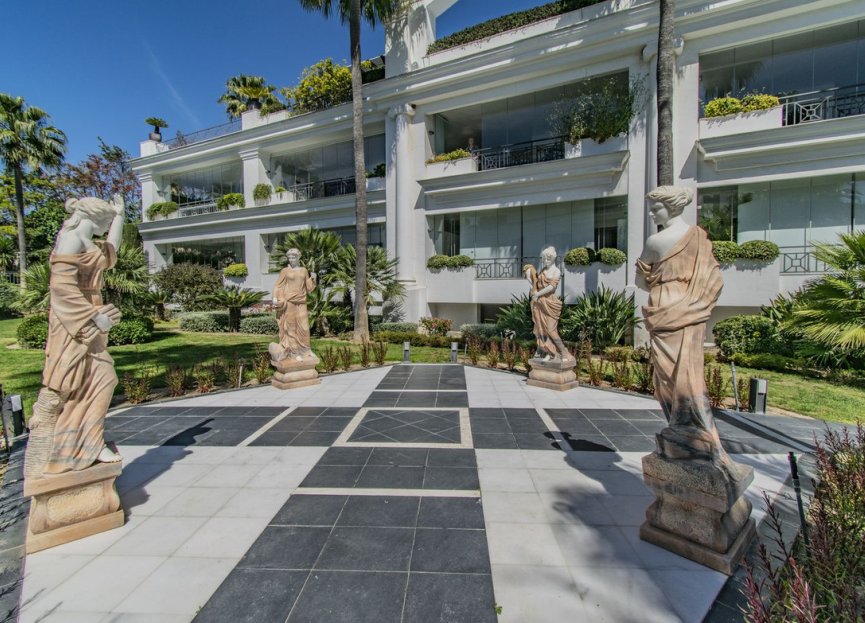 Resale - Apartment - Penthouse - Estepona - Estepona Centro