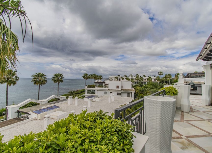 Resale - Apartment - Penthouse - Estepona - Estepona Centro