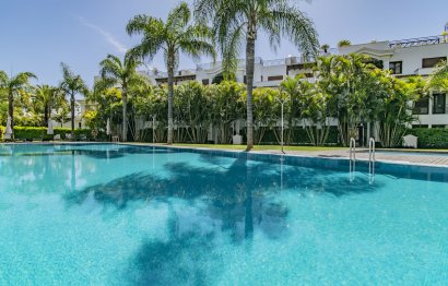 Resale - Apartment - Penthouse - Estepona - Estepona Centro