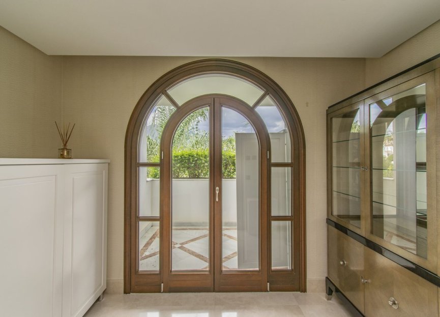 Resale - Apartment - Penthouse - Estepona - Estepona Centro