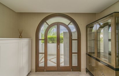 Resale - Apartment - Penthouse - Estepona - Estepona Centro