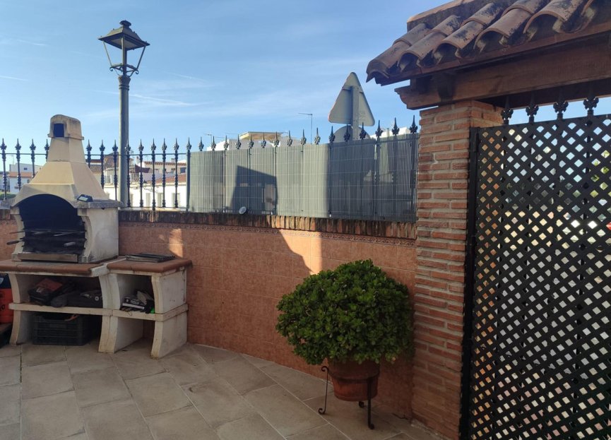 Resale - House - Townhouse - Estepona - Cancelada