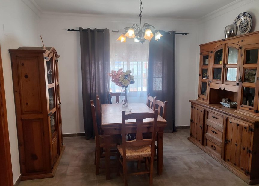 Resale - House - Townhouse - Estepona - Cancelada