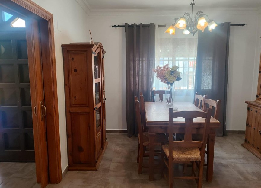 Resale - House - Townhouse - Estepona - Cancelada