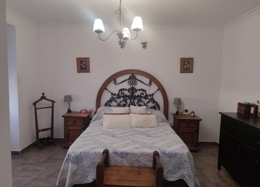 Resale - House - Townhouse - Estepona - Cancelada