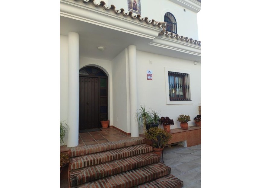 Resale - House - Townhouse - Estepona - Cancelada