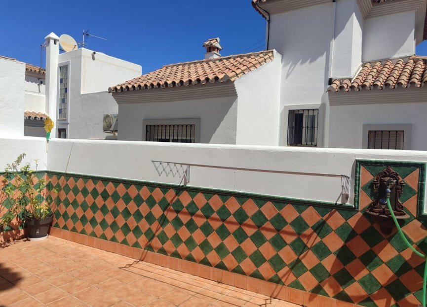 Resale - House - Townhouse - Estepona - Cancelada